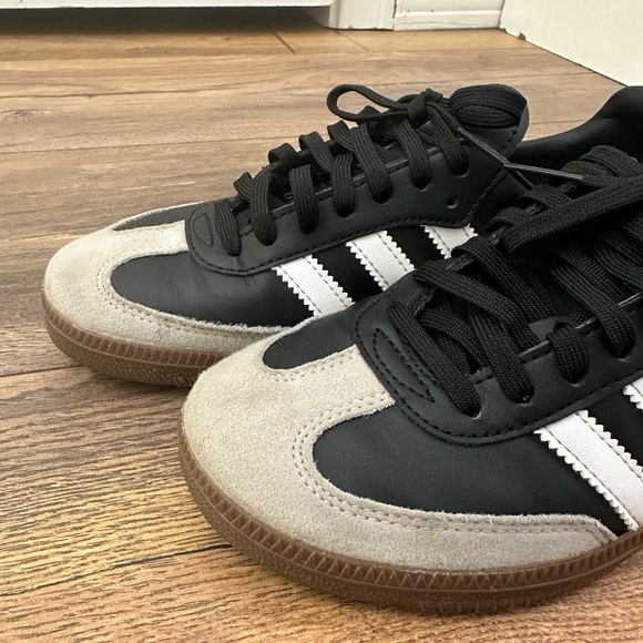 Adidas Sambas Vegan in Black Gum - Picture 9 of 13